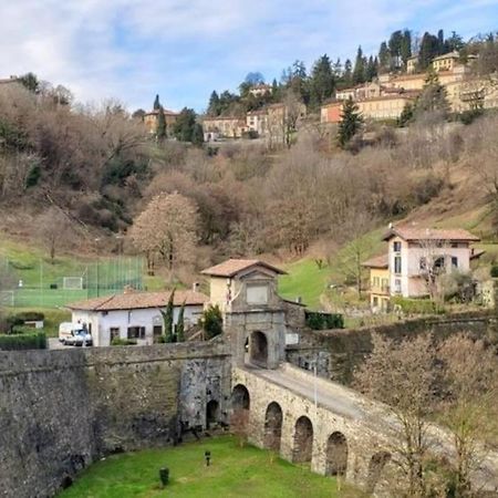 Parcheggio E Wifi Bergamo_A Due Passi Dalle Mura Luaran gambar